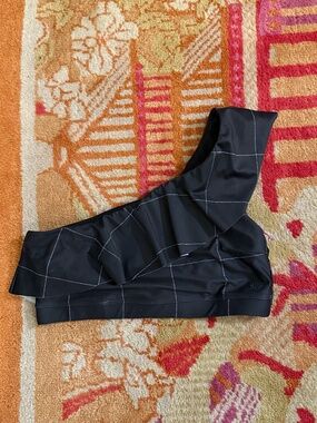 Albion fit one shoulder black swimsuit top white windowpane check Medium M